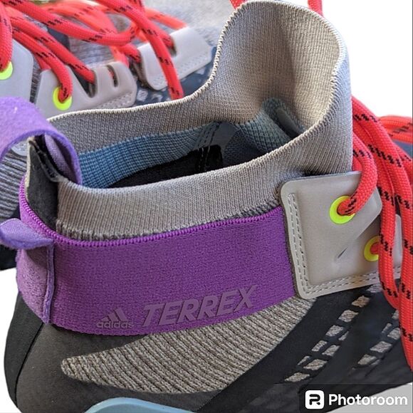 NEW Adidas Terrex Free Hiker 2.0 Sock Lined Hiking Boots Unisex size 10W 8.5 M - Picture 11 of 16